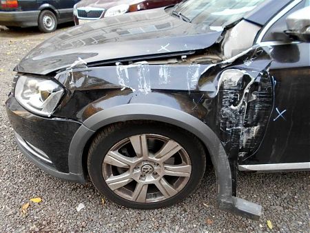 Поврежденные детали Volkswagen Passat Alltrack
